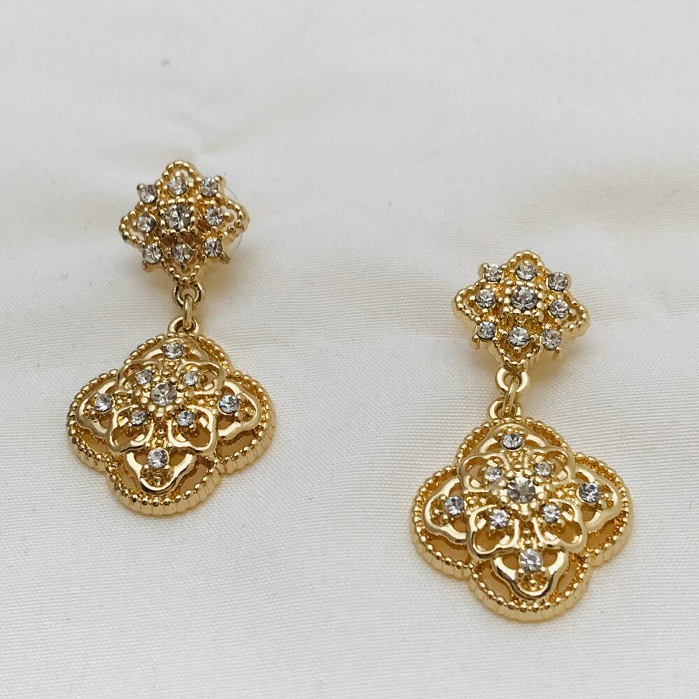 Vintage Gold Tone Rhinestone Quatrefoil Floral Drop Earrings